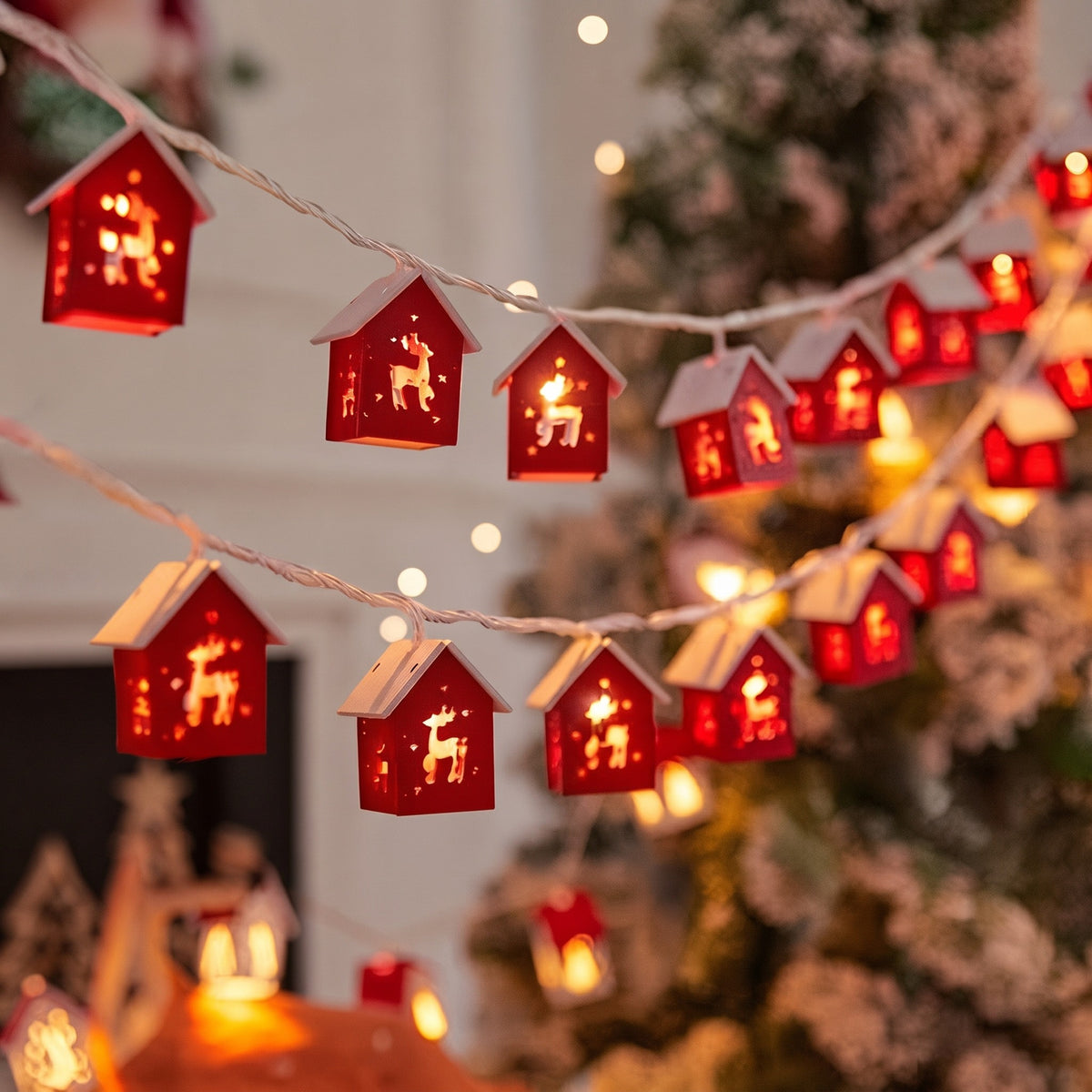 Christmas Red House String Lights – 10 LED Reindeer & House Fairy Lights for Holiday Décor